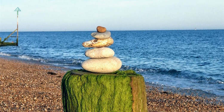 Hayling Island beach walks relaxing to the sound of the waves